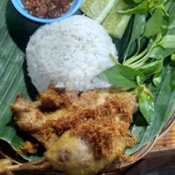 Bebek Goreng Paha Pedas Mantab