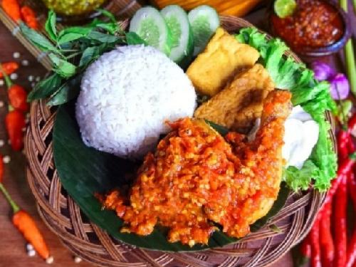 Ayam Bakar & Goreng Singit, Medan Satria