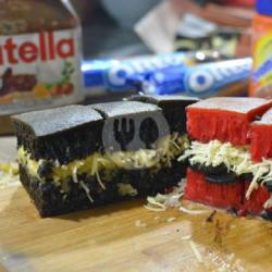 Black Forest Cheese Oreo Uk Besar