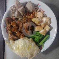 Mie Ayam Bakso   Telor Ayam   Ceker   Pangsit