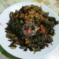 Tumis Daun Pepaya   Ikan Tri