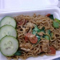 Mie Instan Pedas Spesial