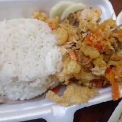 Nasi Plus Ayam Kremes Geprek