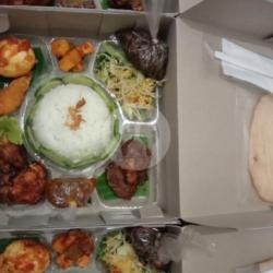 Nasi Campur Kotak Spesial