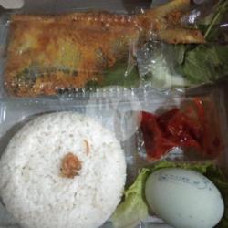 Nasi Bandeng Presto Empuuk