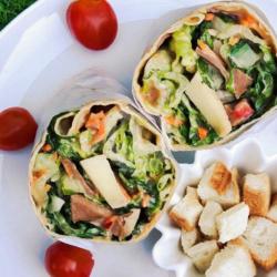 Creamy Spicy Salad Wrap