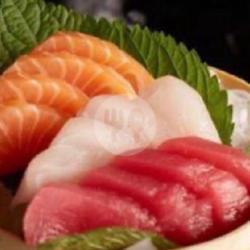 Sashimi Salmon