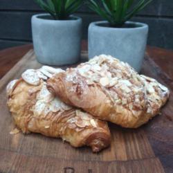 Almond Croissant