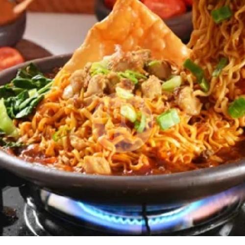 Mie Sambal Bakar Cobek Larangan Kreo Gofood