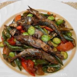 Sambal Ijo Ikan Asin Pete