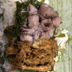 Nasi Bakar Cumi Asin   Ayam Suwir