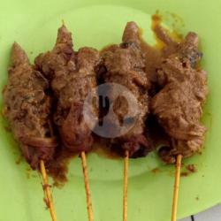 Ati Ampela Rendang