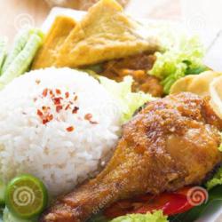 Paket Hemat Nasi Ayam Penyet Separuh Tahu Tempe