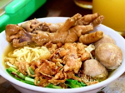 Bakso & Mie Ayam Solo Agung Jaya, Depan Jalan Kramat 2