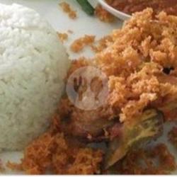 Nasi Ayam  Sambel Hitam Khas Madura