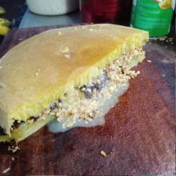 Martabak Rasa Kismis Kacang