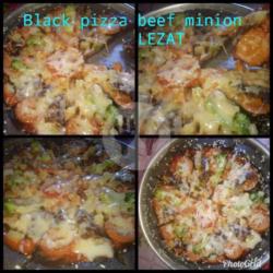 Black Pizza Sosis Mozarela