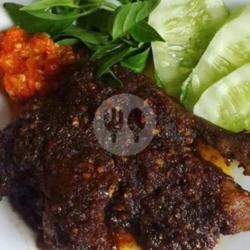 Bebek Bumbu Hitam