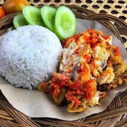 Nasi Ayam Geprek Sambal Bawang