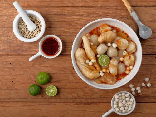 BASO ACI KING CEMIL, GUMUL