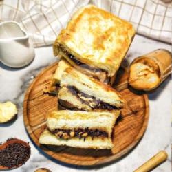 Roti Bakar Kasino Tiramishu / Coklat