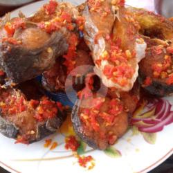 Nasi Ikan Patin Goreng