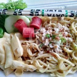 Mie Demit