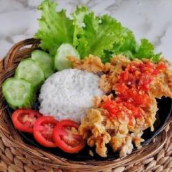 Ayam Geprek Plus Mie Sambal Ori