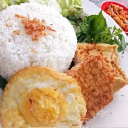 Nasi   Telor   Tempe   Tahu   Sambal   Lalapan