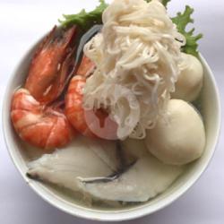 Soup Seafood Mie Sua