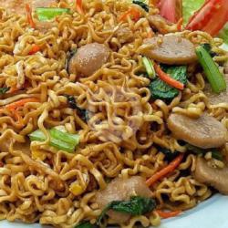 Mie Keriting Goreng Pentol Sapi