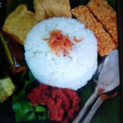 Nasi Lalapan Tahu Tempe Terong