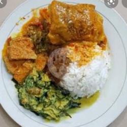 Nasi Kikil   Sayur   Sambal