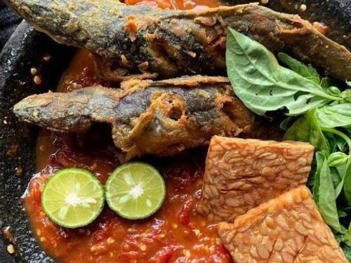 Pecel Lele dan seafood Bang Udin