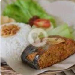 Nasi Otak-otak Bandeng