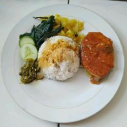 Nasi Tongkol Asam Pedas