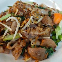 Kwe Tiaw Goreng Telor