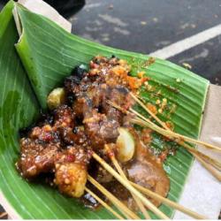 Sate Sapi   Lontong