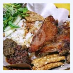 Nasi Bebek Bumbu Hitam   Sambel Merah Pedas