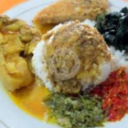 Paket Ayam Gulai Telur Dadar Nasi