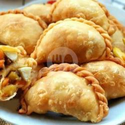 Pastel Ayam Telor Sayuran Isi 10