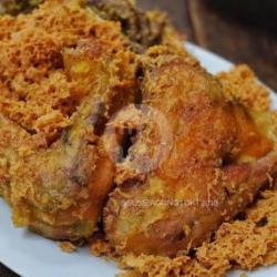 Ayam Kremes Sambel Terasi