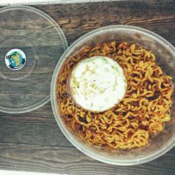 Mie Sedap Goreng Korean Spicy Chicken   Telur ( Tanpa Sayuran )