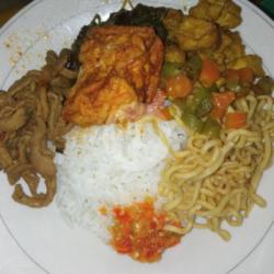 Nasi Campur Usus