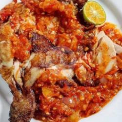 Ayam Penyet Sambal Pedas Mantap Tanpa Nasi