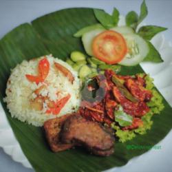 Nasi Liwet Jengkol Balado