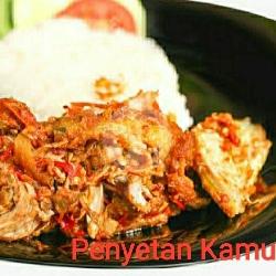 Nasi Ayam Tempe Kobis Goreng Es Teh