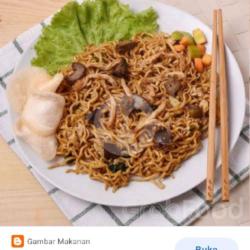 Mie Goreng Hati Goreng. Ayam Cincang