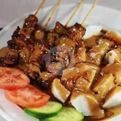 Sate Ayam 9 Tusuk   Lontong 1