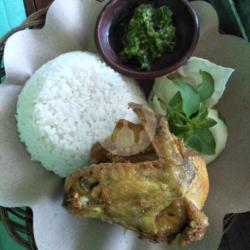 Dada Ayam Goreng